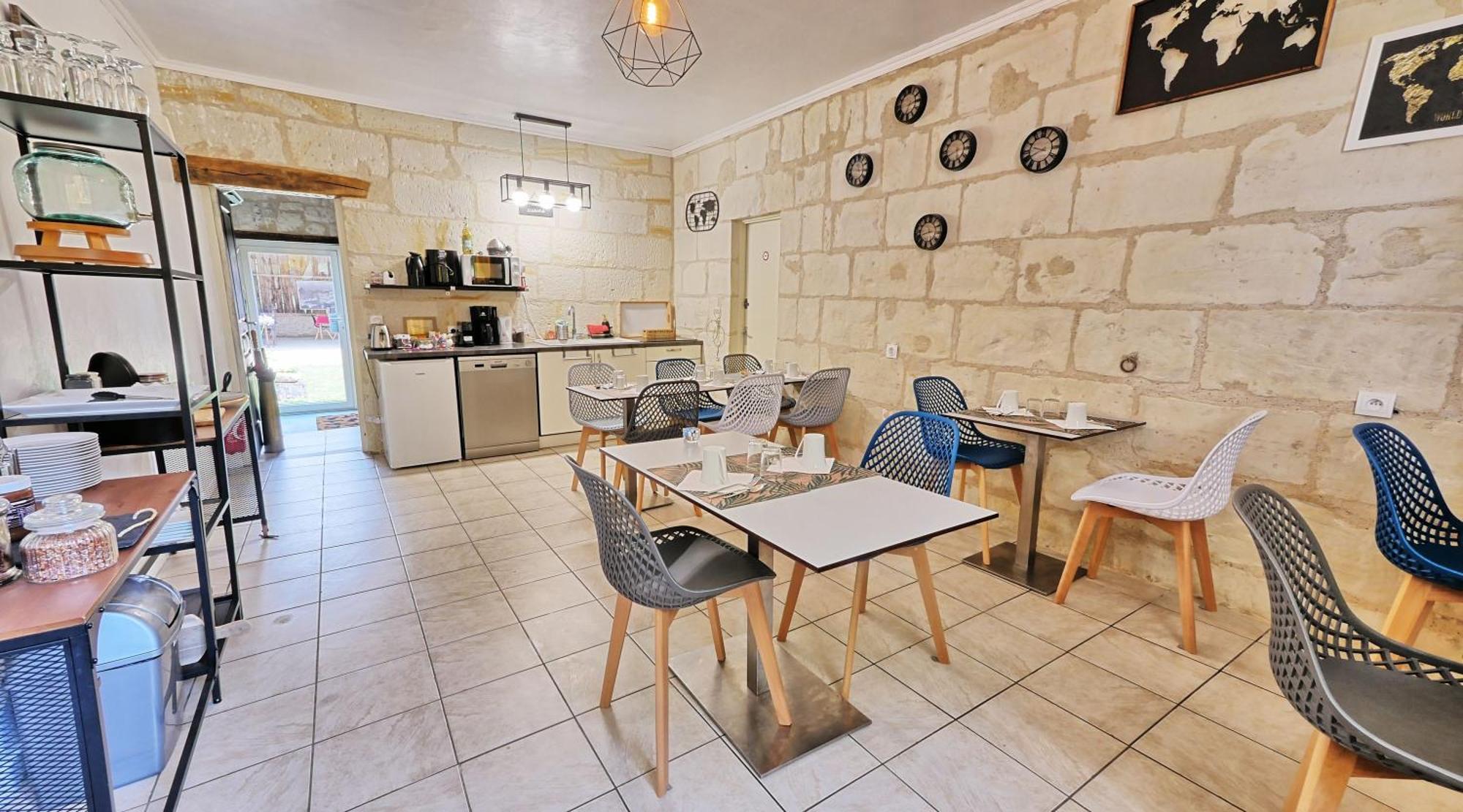 A 2 Pas D Azay Hotel Neuil Kültér fotó